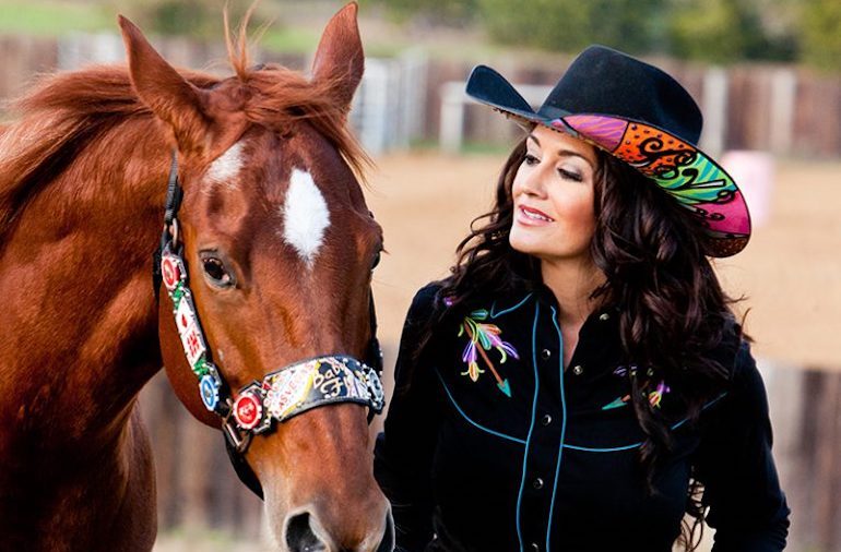 Fallon Taylor listening to her horse BabyFlo instead of keeping up with the joneses