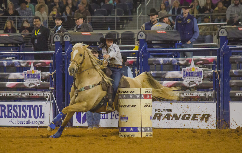 Hailey Kinsel running her horse sister at the 2019 American