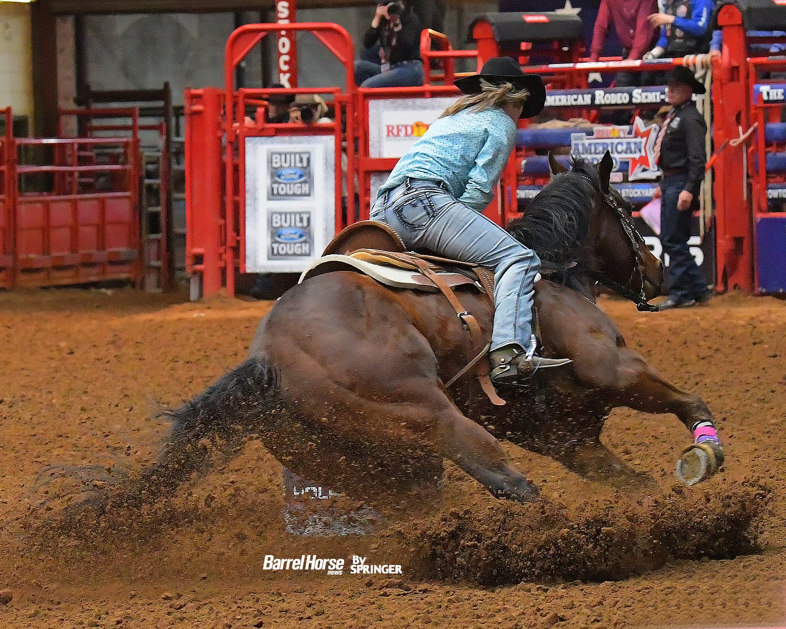 Randee Prindle and Red Man Jones turning the second barrel at RFD-TV's The American Semifinals