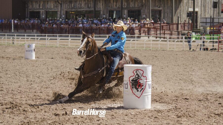 Cheyenne Wimberley and KN Fabs Mist Of Fame turning the second barrel