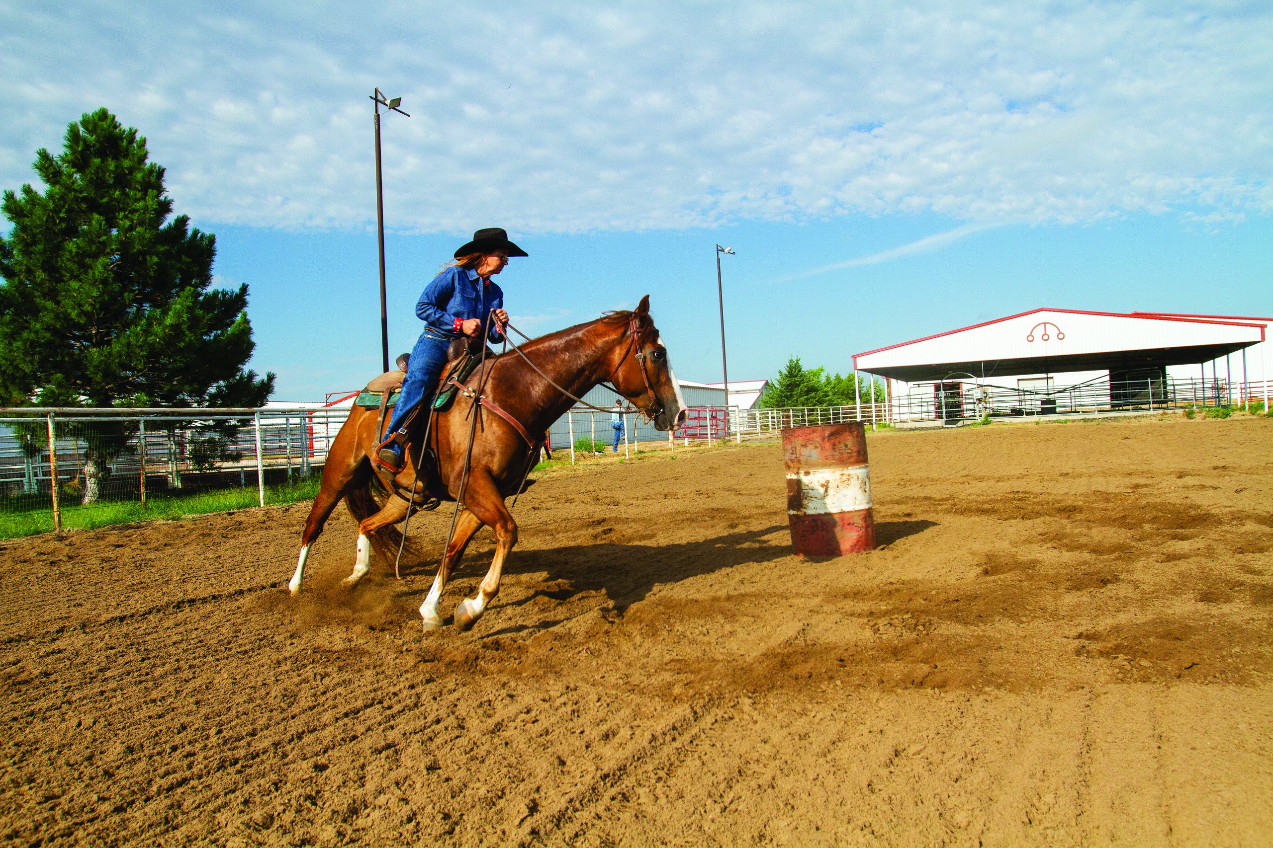 rider circling a barrel