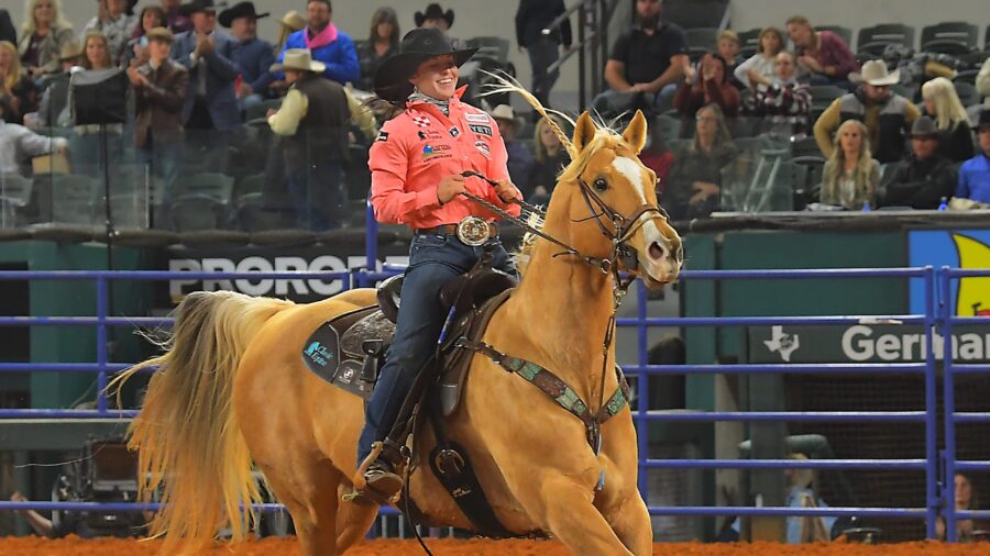Hailey Kinsel 2020 WPRA World Champion Barrel Racer and DM Sissy Hayday victory lap