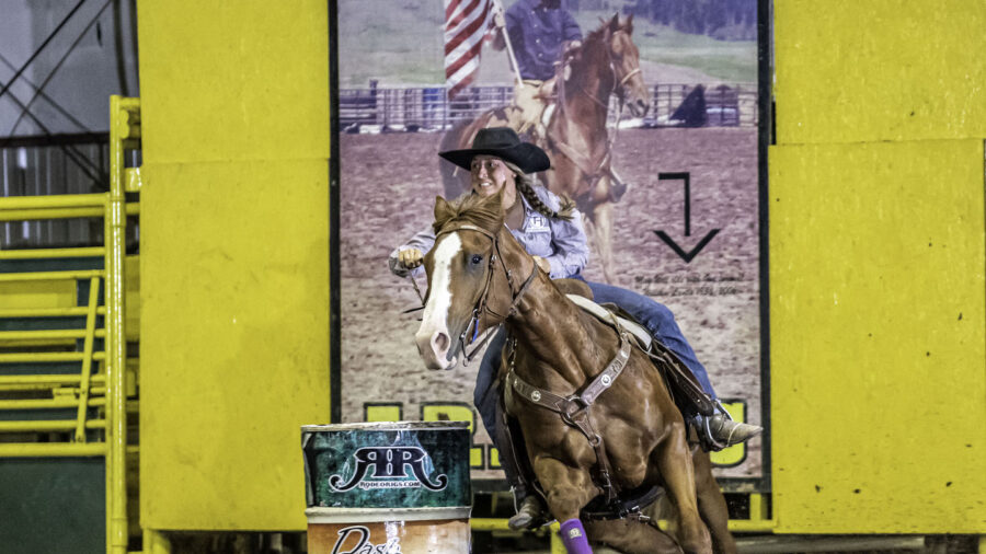 Taylor Hanson turns barrel on horse