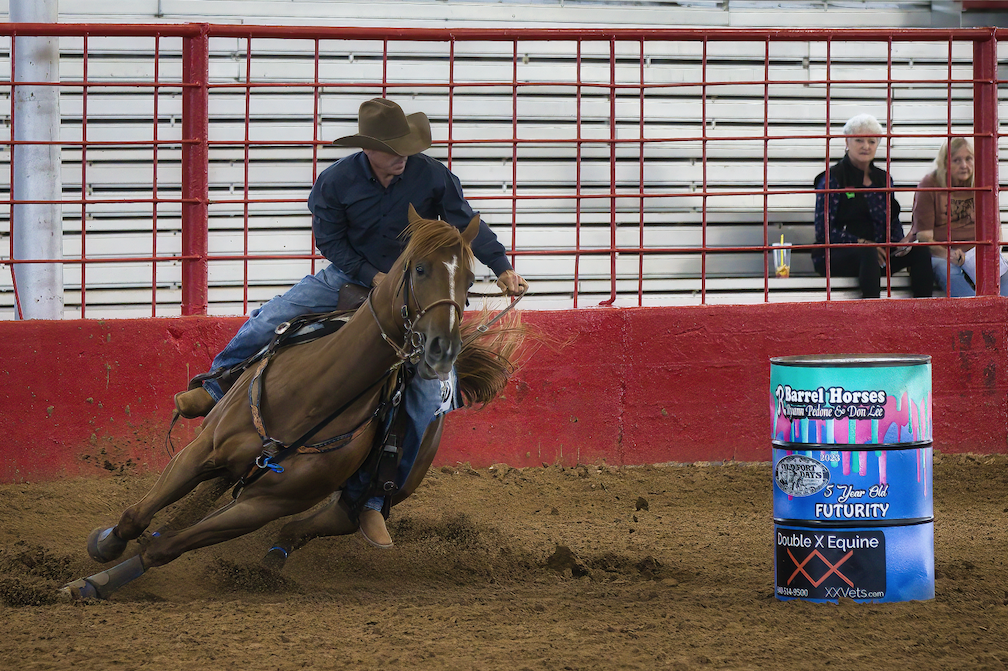 Jamey Hunt turns second barrel at Fort Smith