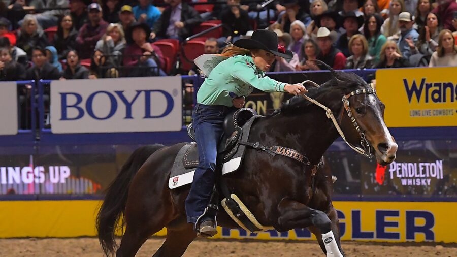 Emily Beisel runs home on Ivory On Fire