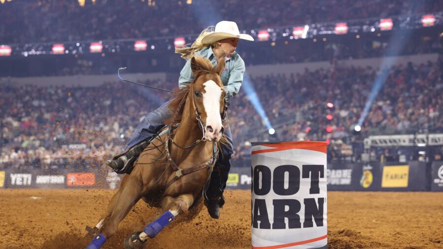 Kindyl Scruggs running barrels