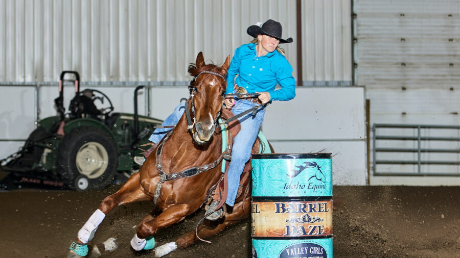 Kelsie Miller running barrels