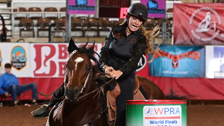 Fallon Taylor WPRA World finals